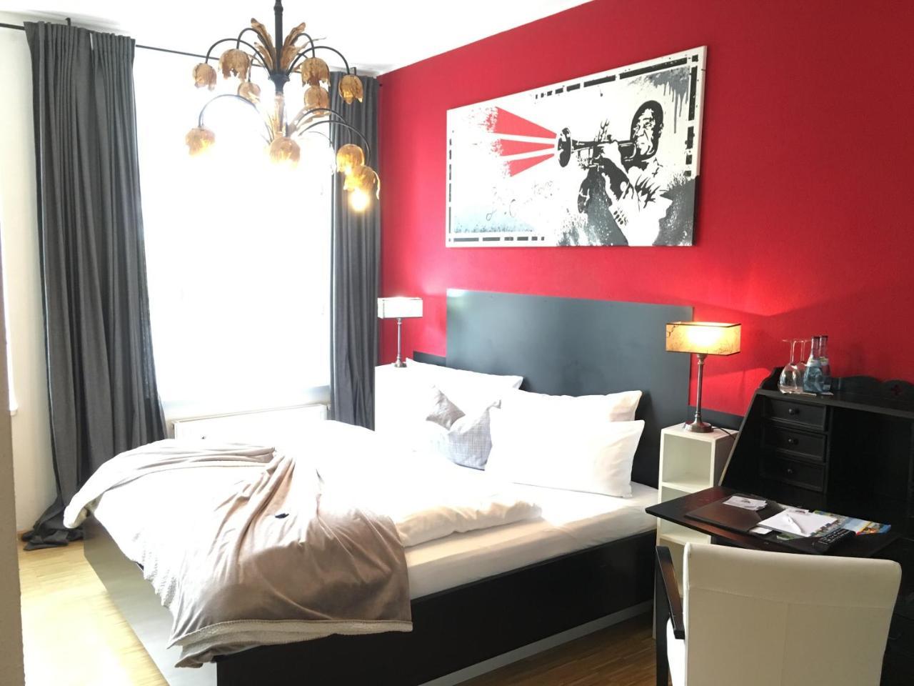 Kunstwerk B Hotell Trossingen Eksteriør bilde