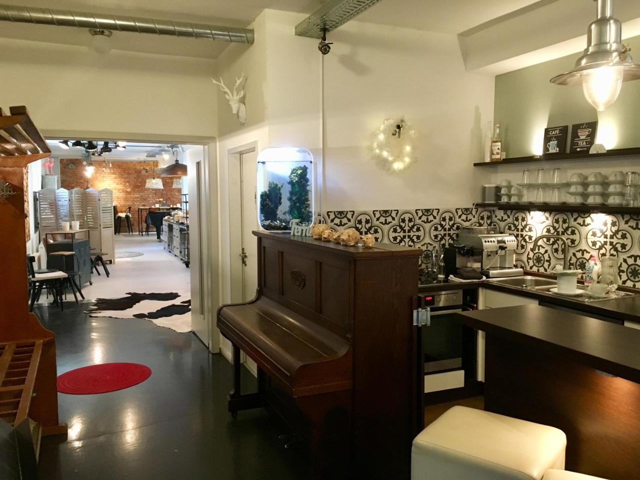 Kunstwerk B Hotell Trossingen Eksteriør bilde